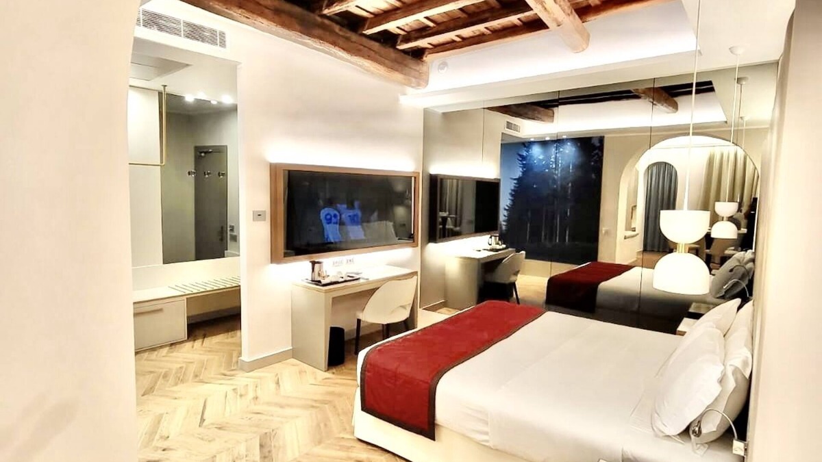 Rione II Trevi Hotel | Harry's Bar Trevi Hotel & Restaurant