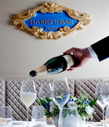 Rione II Trevi Hotel | Harry's Bar Trevi Hotel & Restaurant