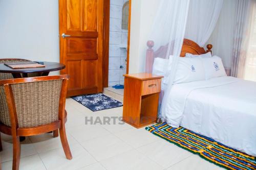 Kampala Bed & Breakfast | Harts Motel