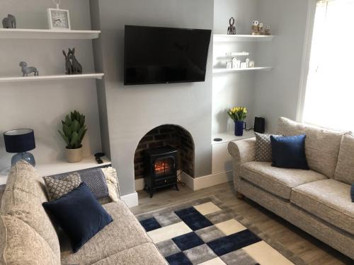 Lincoln House | Hattie's Cottage