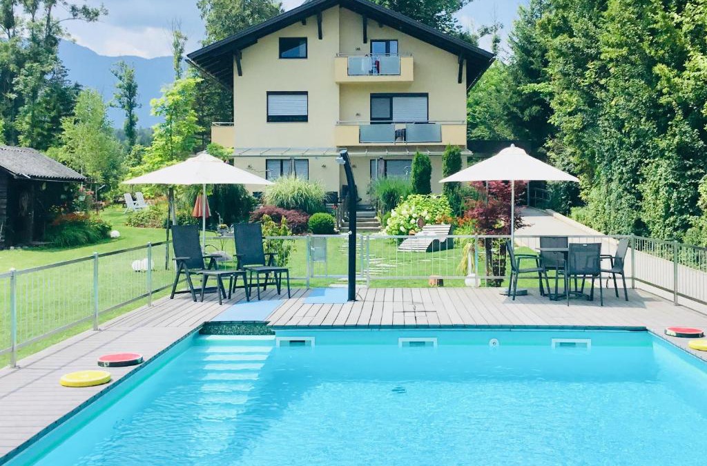 Finkenstein am Faaker See Apartment | Haus am Wald