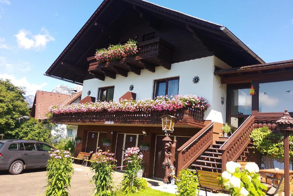 Tragoß-Sankt Katharein Bed & Breakfast | Haus Bergblick am Grünen See