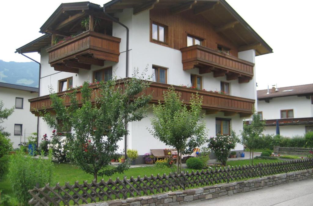 Uderns Bed & Breakfast | Haus Christl