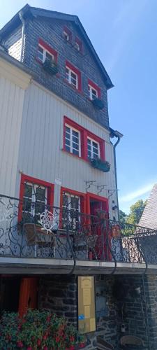 Monschau Hotel | Haus Ferdinand