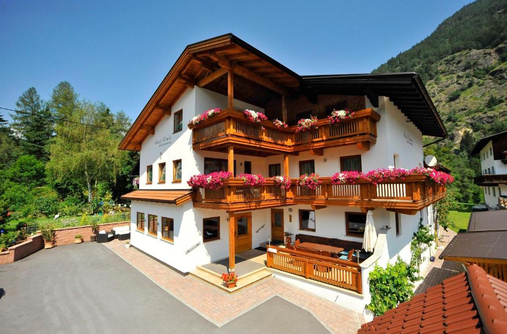 Haiming House | Haus Gisela