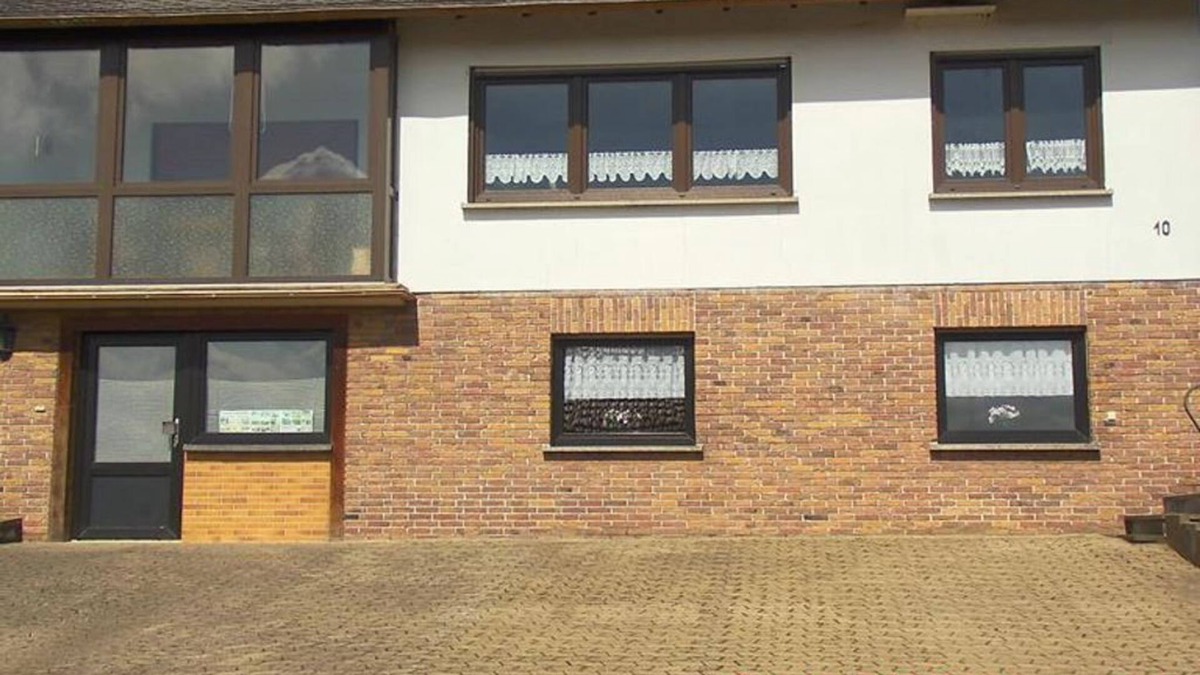 Nohn House | Haus Rollmann - 6-Bett-Ferienhaus, Dusche u. Bath/WC, 3 bedrooms