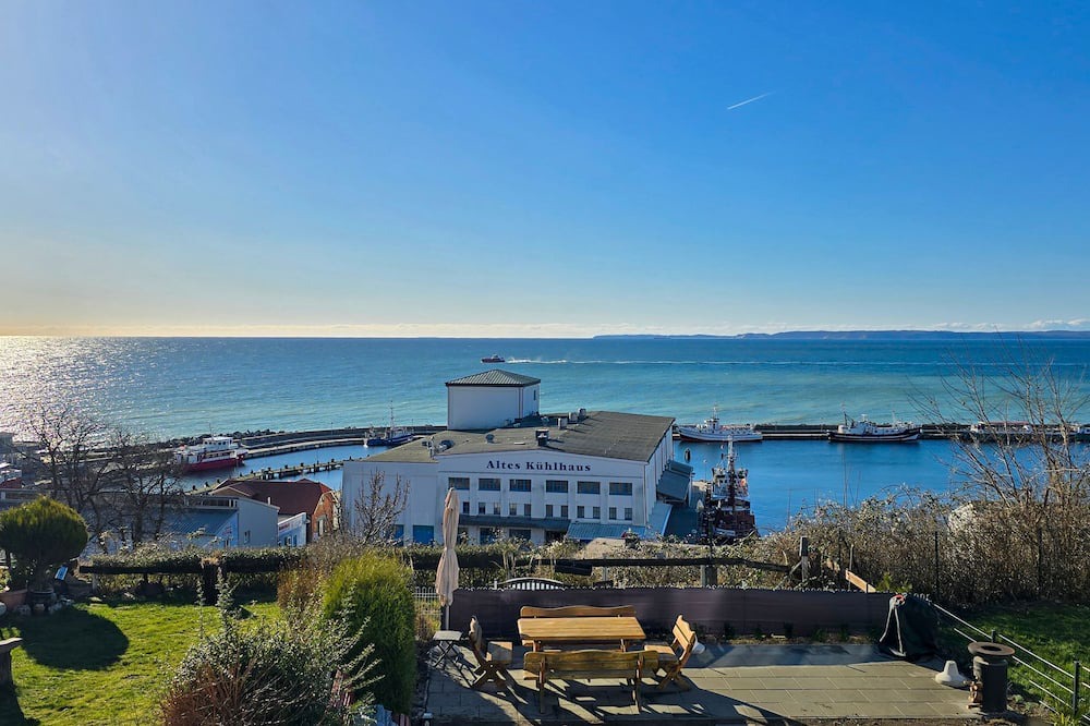 Sassnitz House | Haus Waterkant - with a direct view of the SAIL GP - Haus Waterkant