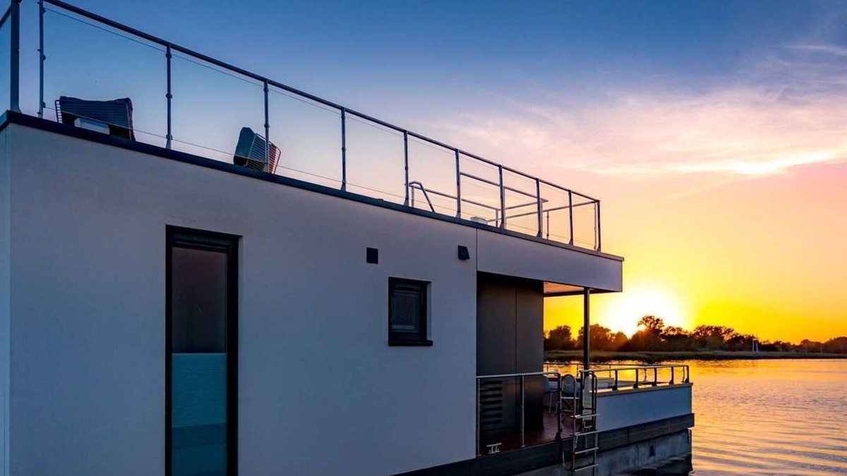Ribnitz Apartment | Hausboot für 6 Gäste mit 85m² in Ribnitz-damgarten