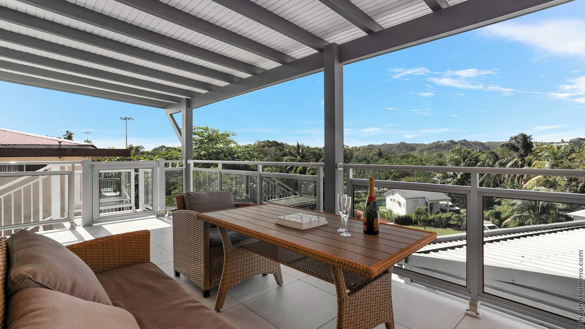 Pointe de la verdure Villa | Haut de Villa - T3 au Gosier