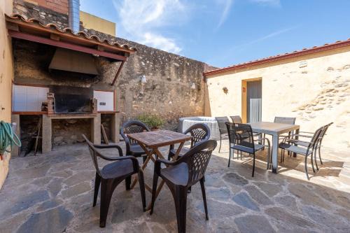 El Rourell House | Hauzify I Casa Rourell