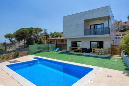 Fogars de la Selva Villa | Hauzify I Villa Velaz