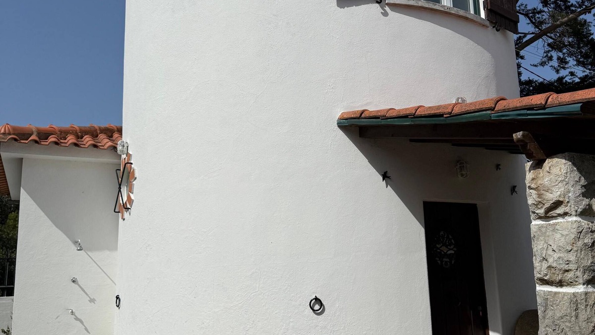 Charneca House | Have an experience in a refurbished century-old windmill,