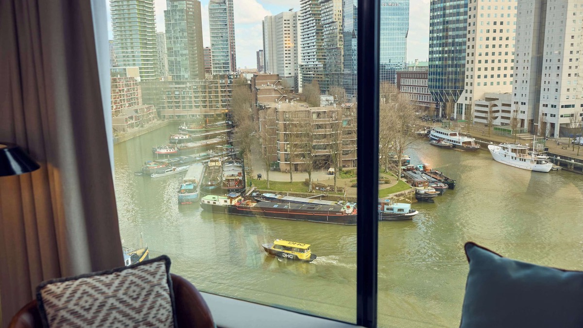 Stadsdriehoek Hotel | Haven Hotel Rotterdam, Curio Collection by Hilton