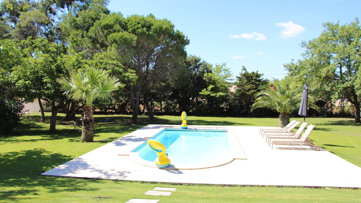 Saint-Nazaire House | HAVEN OF PEACE AND GREENERY NEAR THE SEA