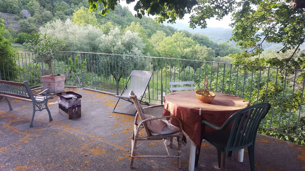 Saint-Laurent-le-Minier House | Haven of peace in the heart of nature in a Cévennes family home