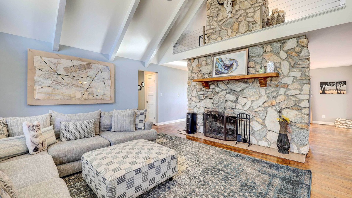 Holiday Island House | Haven On The Horizon ~ 1 Mi to Marina