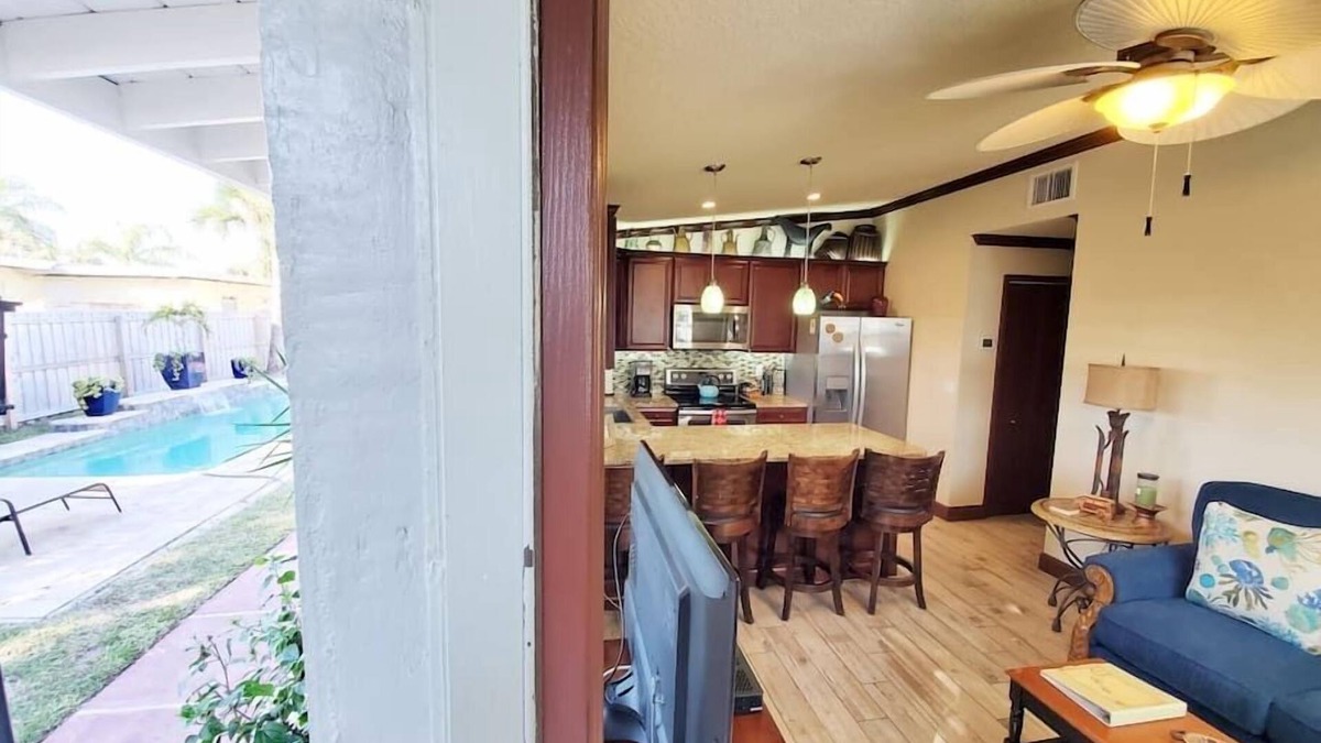 Port Canaveral Apartment | Hawaiian Cottage-Constant Heated Pool,East of A1A!