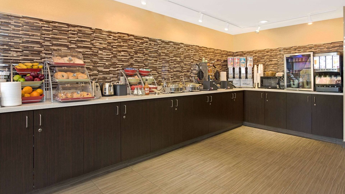 Sharonville Hotel | Hawthorn Extended Stay by Wyndham Cincinnati/Sharonville