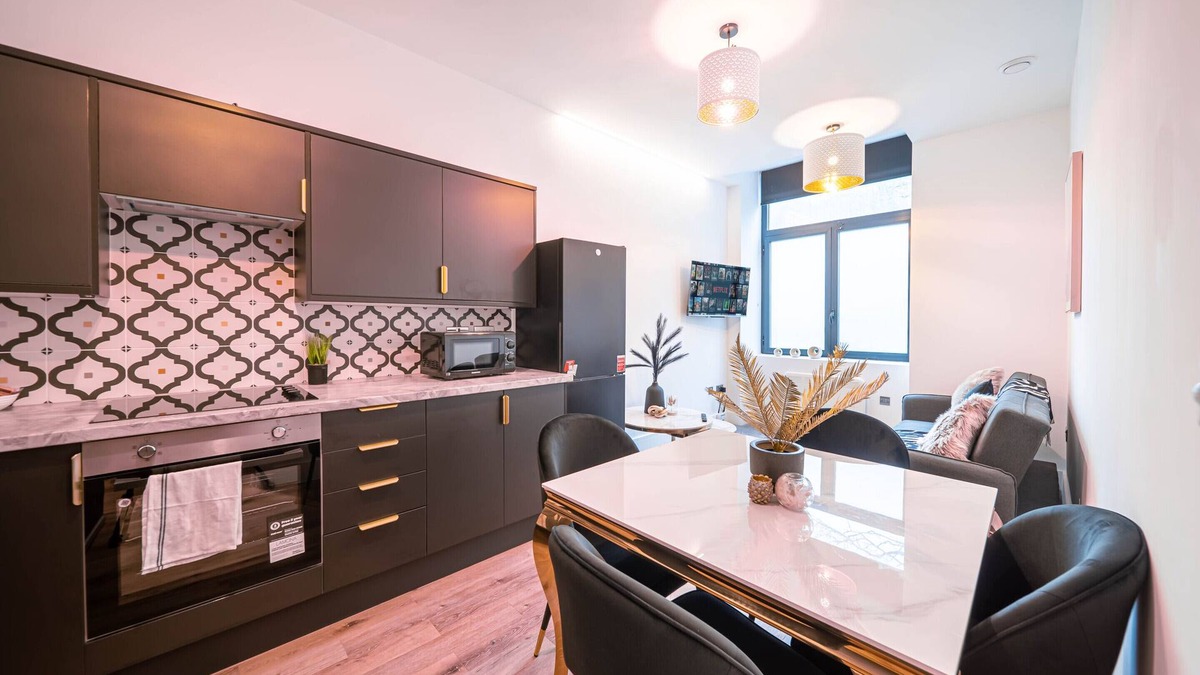 Ainley Top Apartment | Hayy ApartHotels Stanley Mill Deluxe