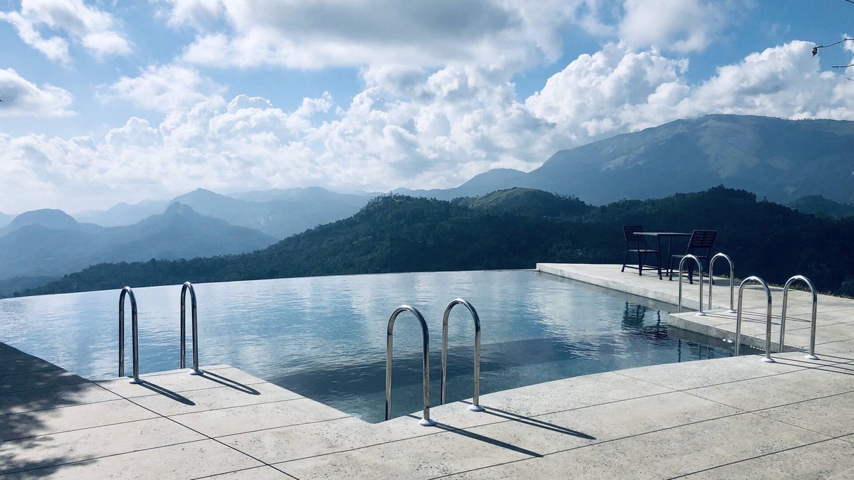 Devikolam Hotel | Haze and Kites Resort Munnar