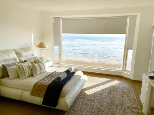 Swakopmund Apartment | Hazel Cove Seafront Retreat