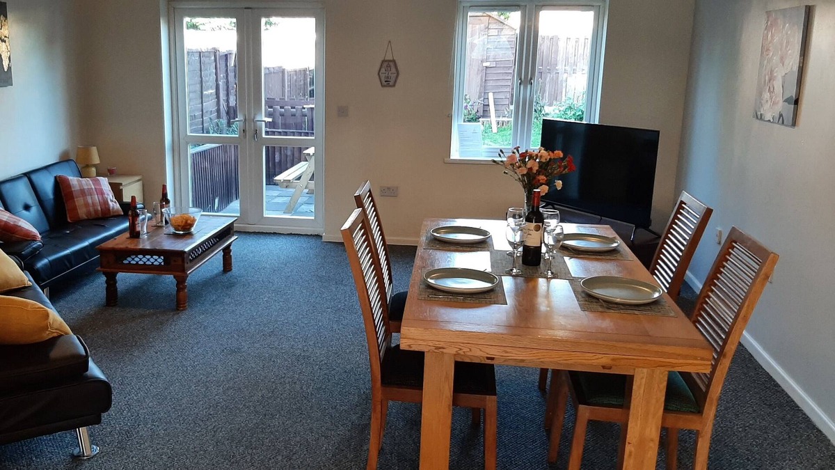 Auckley House | Hazel House