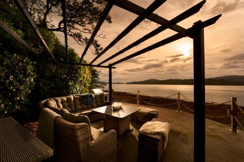 Cairndow House | Hazelbank, sleeps 10, on the shores of Loch Fyne