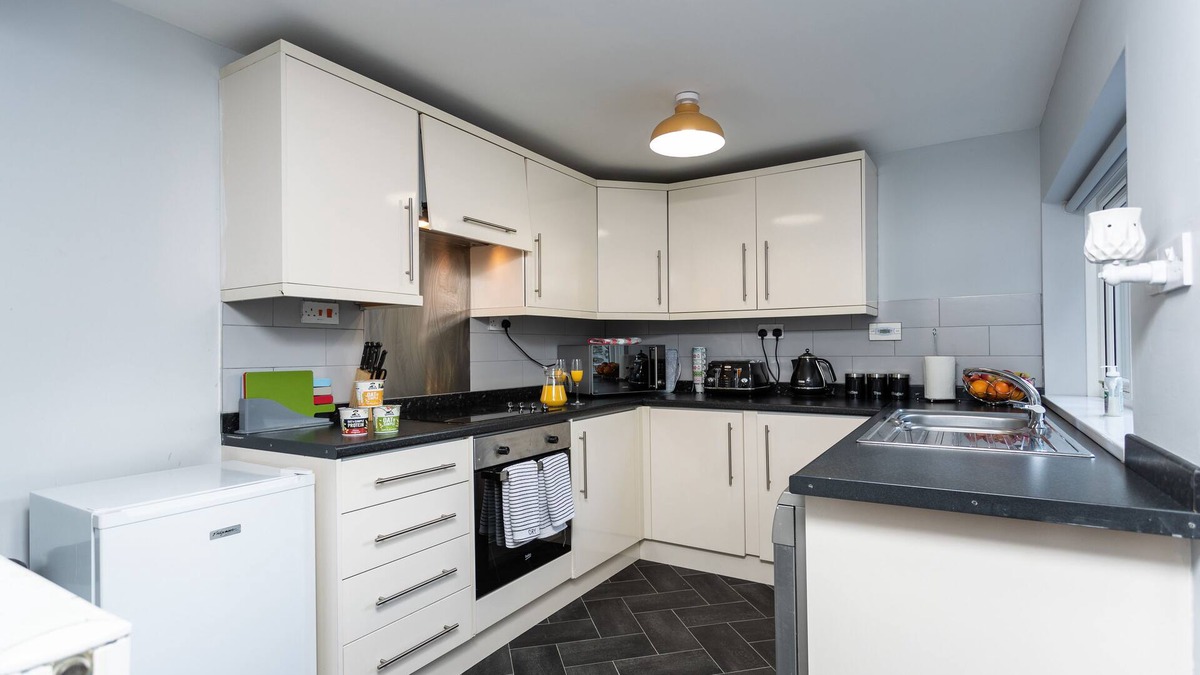 West Auckland House | HC Property - Merlin