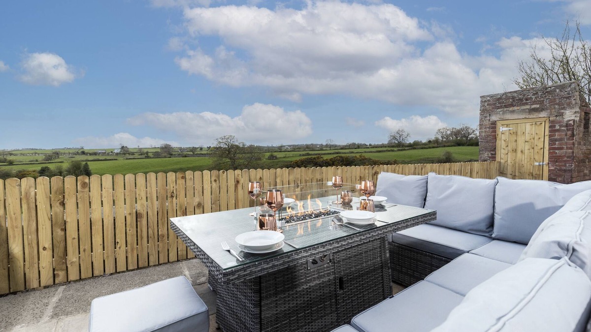 North Bitchburn Cottage | HC Property - The Hideaway at Watergate Eye
