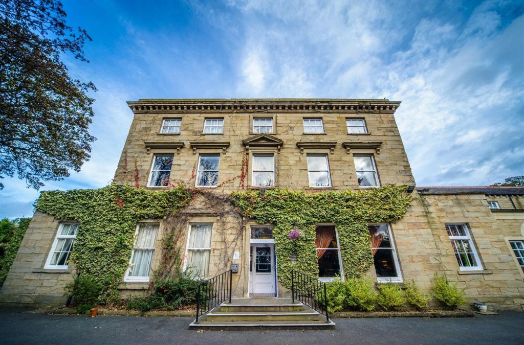 Liversedge Hotel | Healds Hall Hotel