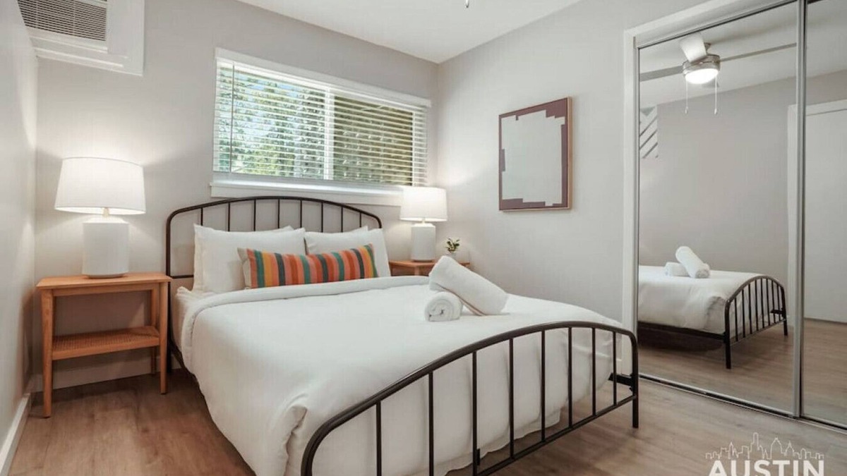 Westfield Apartment | Hearn #107 xxxxxxxxx