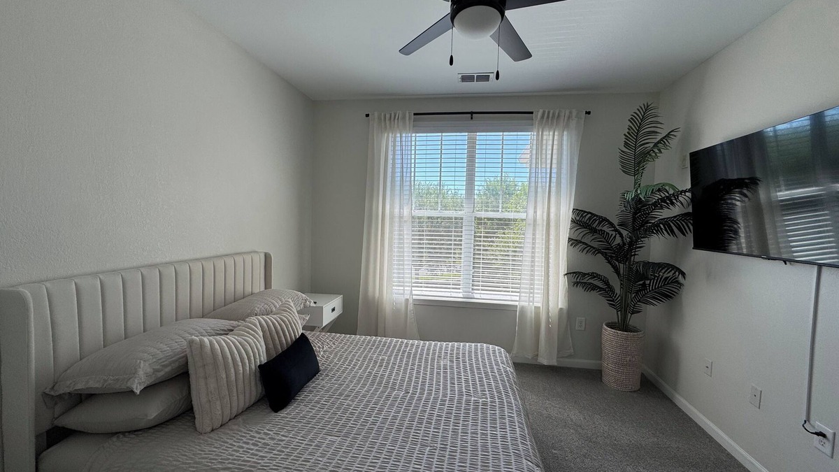Southside Apartment | Heart of Bartram Escape! No Cleaning Fee