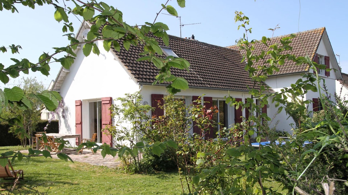 Courseulles-sur-Mer House | Heart of Courseulles/mer - Large family house, charm and garden - 10 pers.