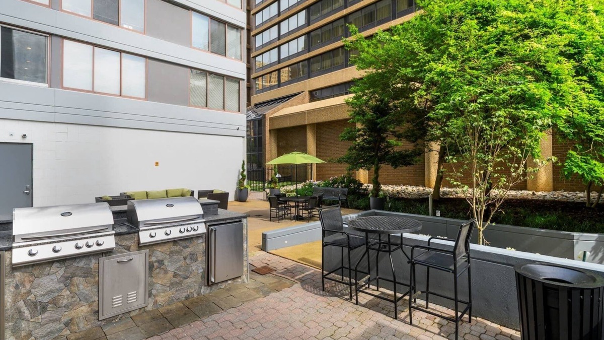 Crystal City Apartment | Heart of DC Area Apartments