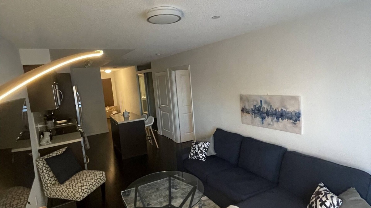Bay Street Corridor Condo | Heart Of Downtown 1BR/2BA