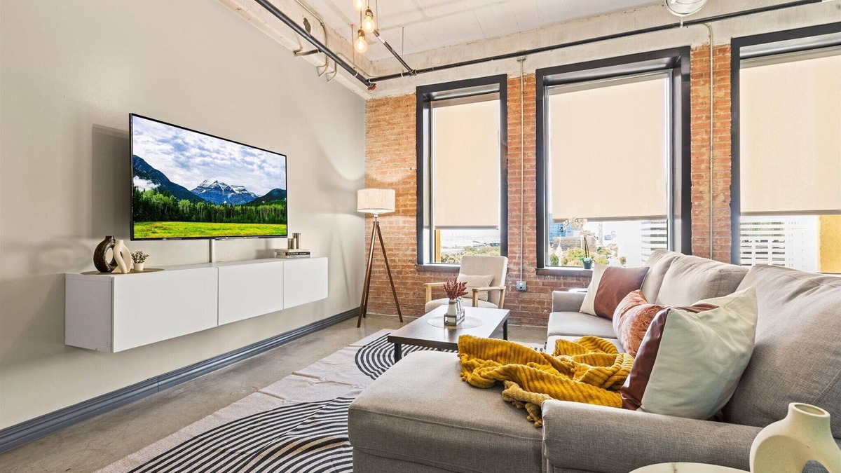 Downtown Dallas Apartment | Heart of Downtown Dallas: 2BR 2 BA City View APT