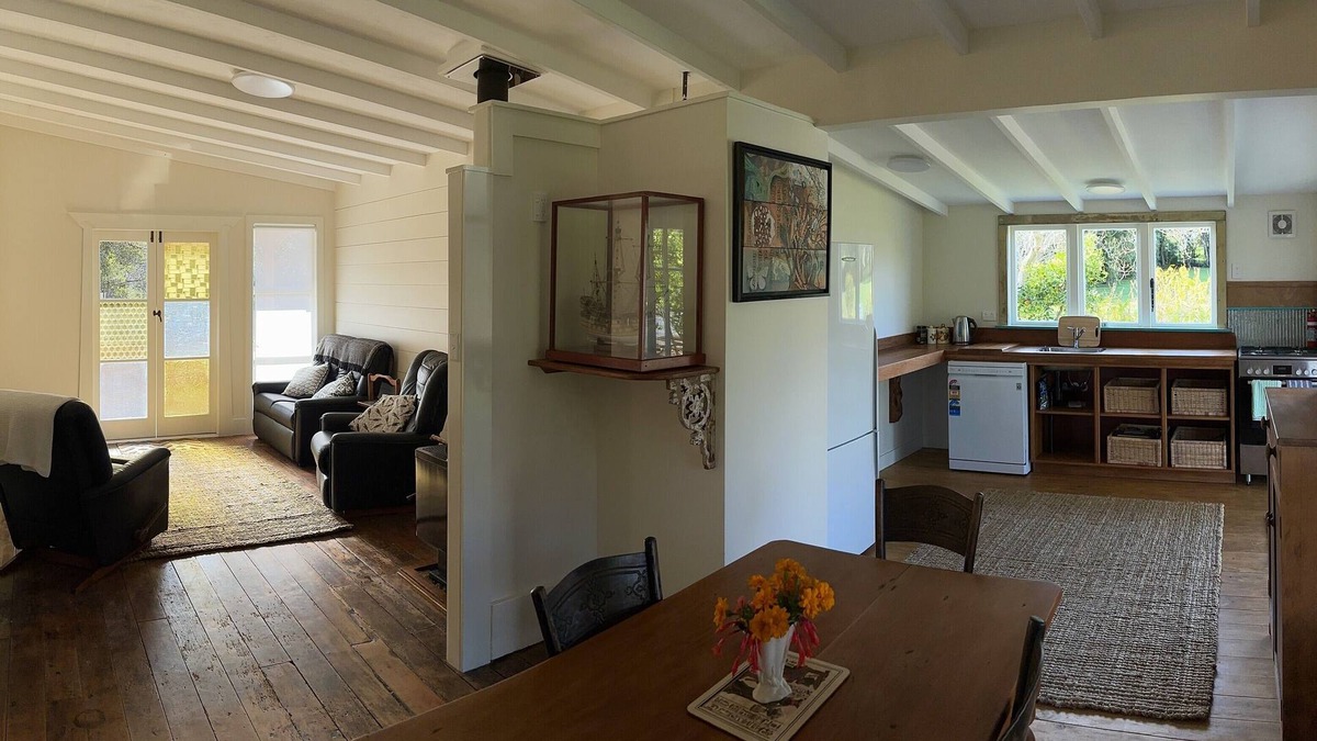 Preece Point House | Heart of Gold Cottage