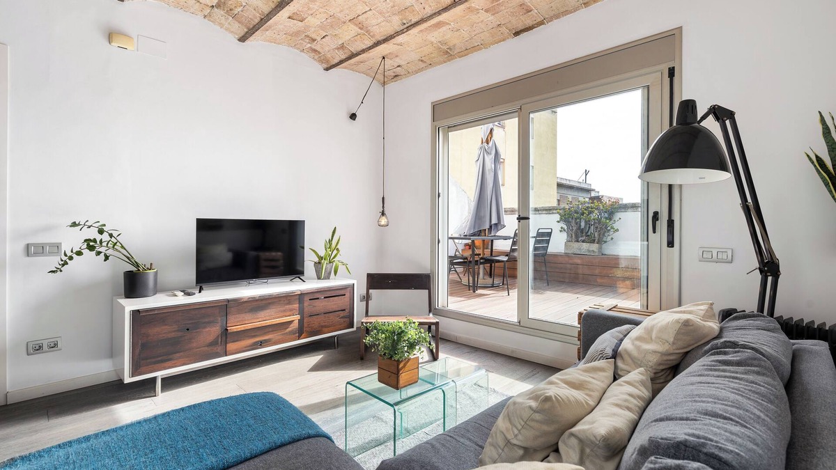 el Camp d'en Grassot i Gracia Nova Apartment | Heart of Gracia: Stylish 1BR Apartment with Terra