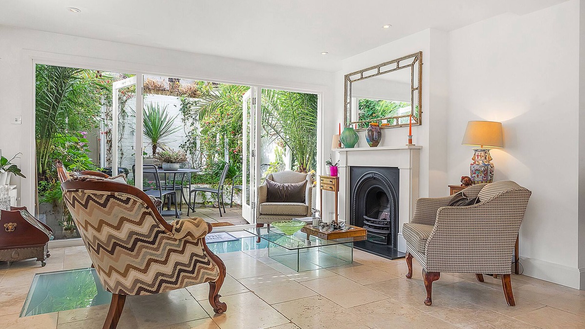 Hampstead House | Heart of Hampstead, by Veeve