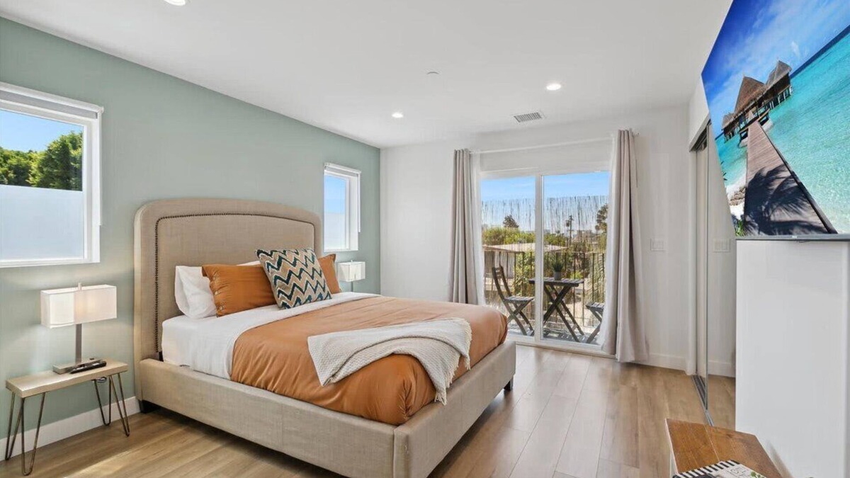 Hollywood House | *Heart of LA: Your Perfect Hollywood Stay*