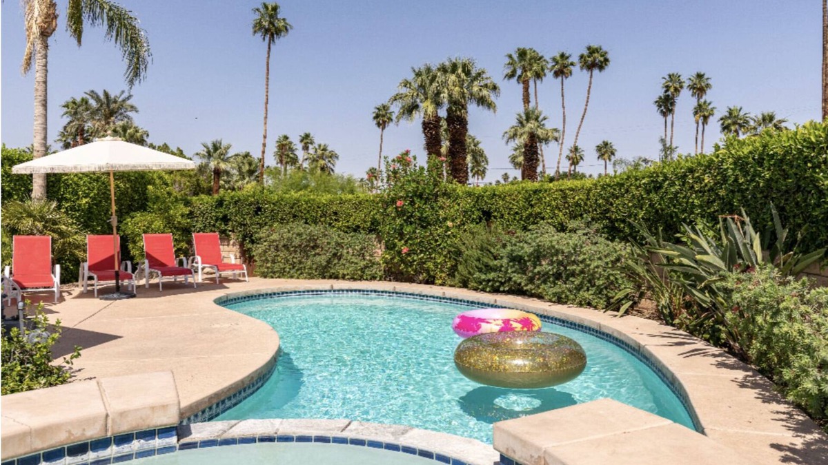 Warm Sands House | Heart of Palm Springs! Swim, Relax, Cook, Sleep, Repeat! - CityID #5072