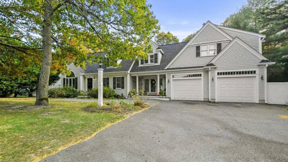 Waquoit Village House | HEARTWOOD - Spacious home in lovely Falmouth with AC, WiFi