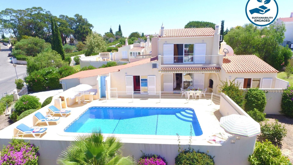 Areias Dos Moinhos Villa | Heatable pool & BBQ retreat in Carvoeiro