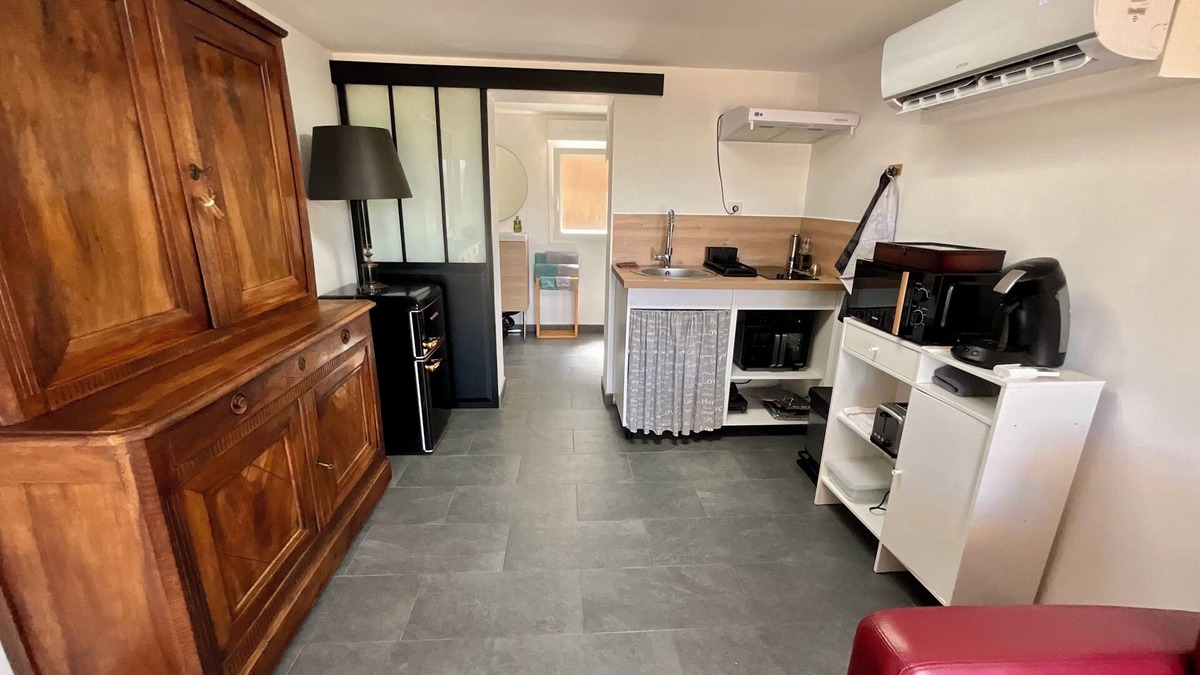 Alata Apartment | Heated pool 4X8 5-seater Jacuzzi
