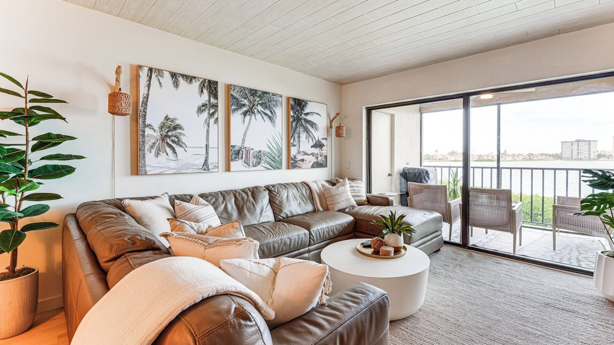 Palma del Mar Condo | Heated Pool Access: Bayfront Isla Del Sol Condo