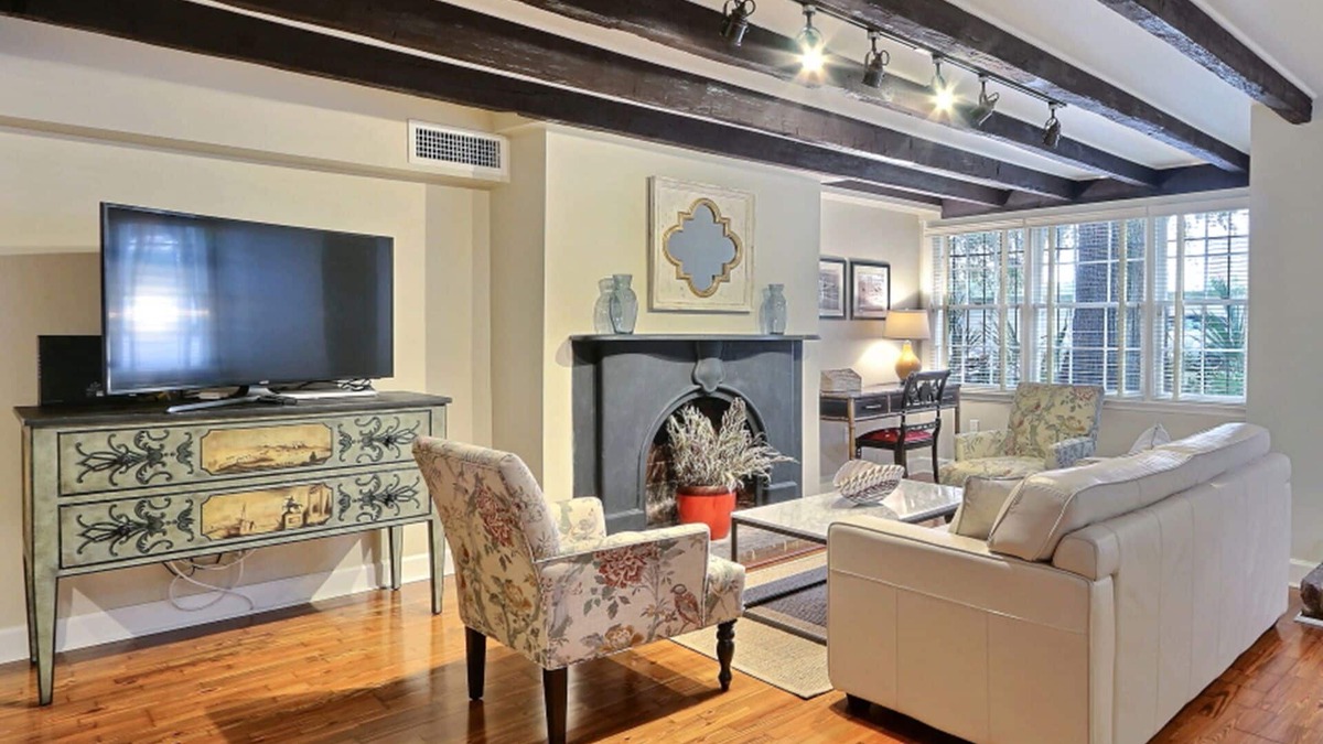 Historic District - North House | Heated Pool Access | 5*Clean | Flex Cancelation