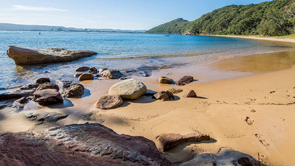 Pretty Beach Central Coast House | Heated pool, bay views and beaches