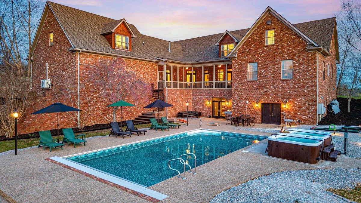 Frankfort House | Heated Pool, Hot Tub, Mini Golf, Theater-Sleeps 28