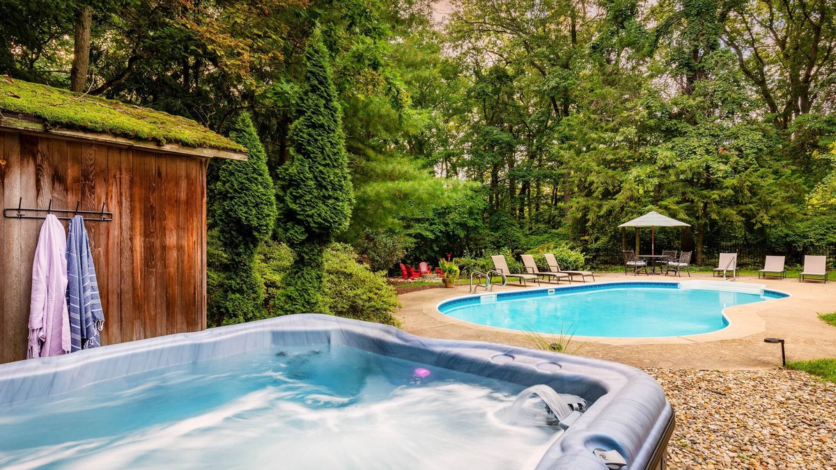 Grand Beach House | Heated Pool | Hot Tub | Sauna