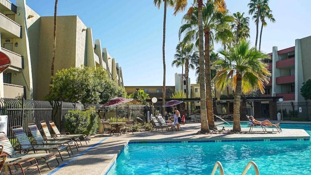 South Scottsdale Condo | Heated Pool & Hot Tub-Walk to Old Town Condo!